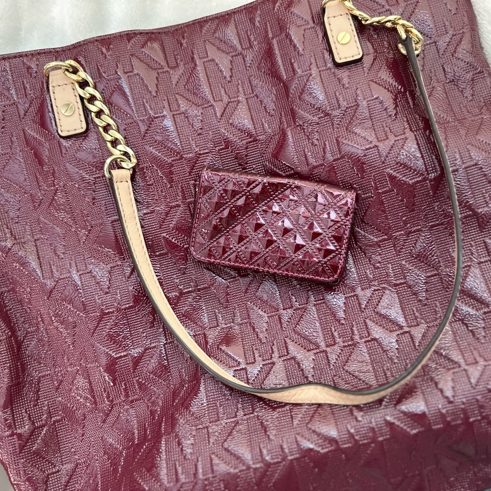 Burgundy MK set